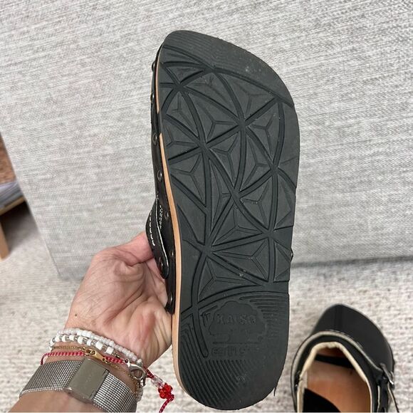 Earth Kalso Shanti Black Leather Clogs - Picture 6 of 12